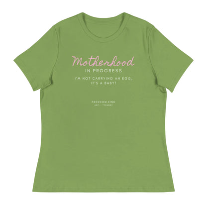 Women's Relaxed T-Shirt: 'Motherhood in Progress' | 'I'm Not Carrying an Egg, It's a Baby!' | Freedom Kind - Image #5